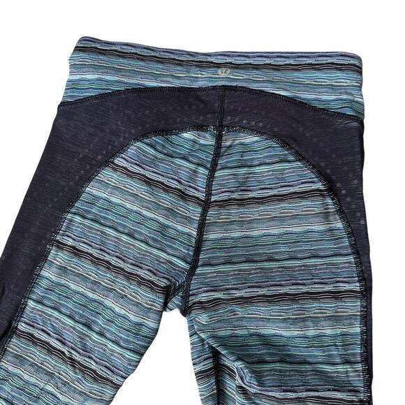 LuLululemon Capri stop at nothing multicolor striped legging Size 4 womens - Picture 4 of 8